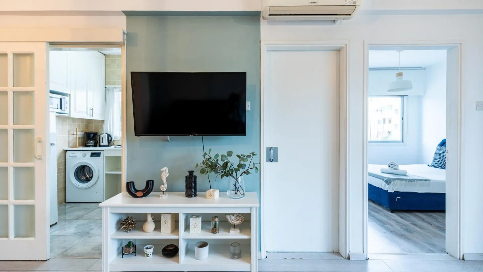 Amaracus 1-Bedroom In Larnaca 0*,